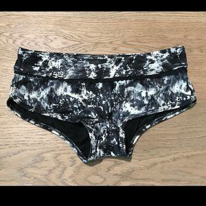 XS Athleta Dolphin Bikini Swim bottoms / boy shorts